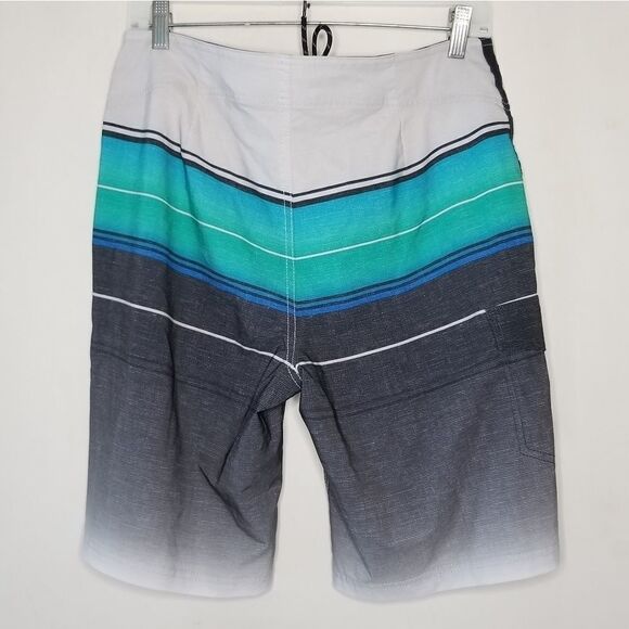 Goodfellow and Co size 32 board shorts - Picture 2 of 5